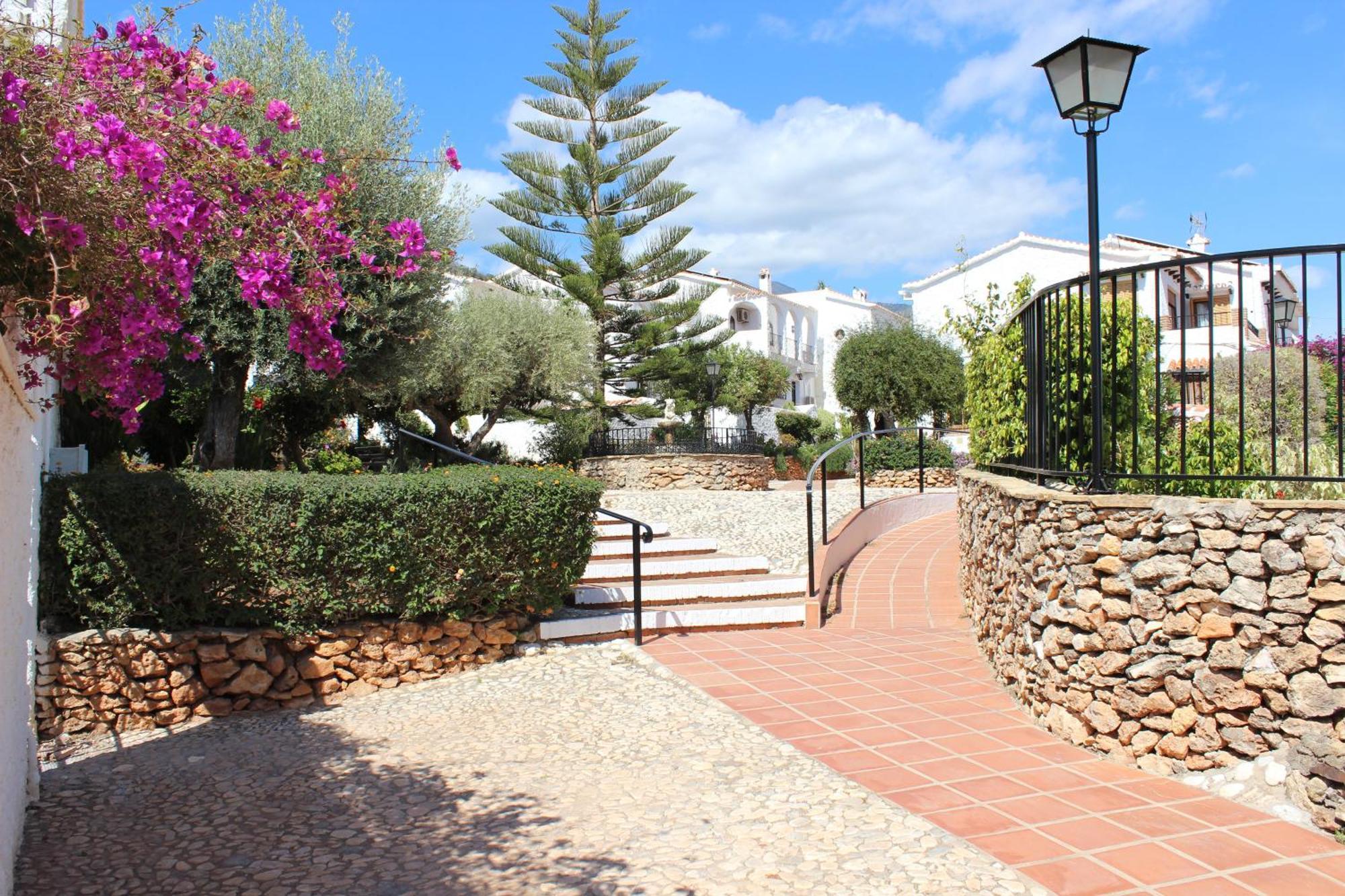 Apartamento Capistrano Village Nerja Dış mekan fotoğraf